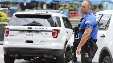 La policía acordonó el área de Princeton High School tras alerta de posible tiroteo.