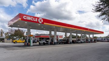 12 trucos para hacer que no duela tanto la subida sin precedentes del precio de la gasolina