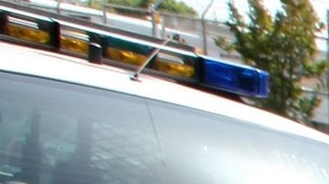 Coach de escuela secundaria de California recibe un balazo cuando intenta separar una pelea entre estudiantes