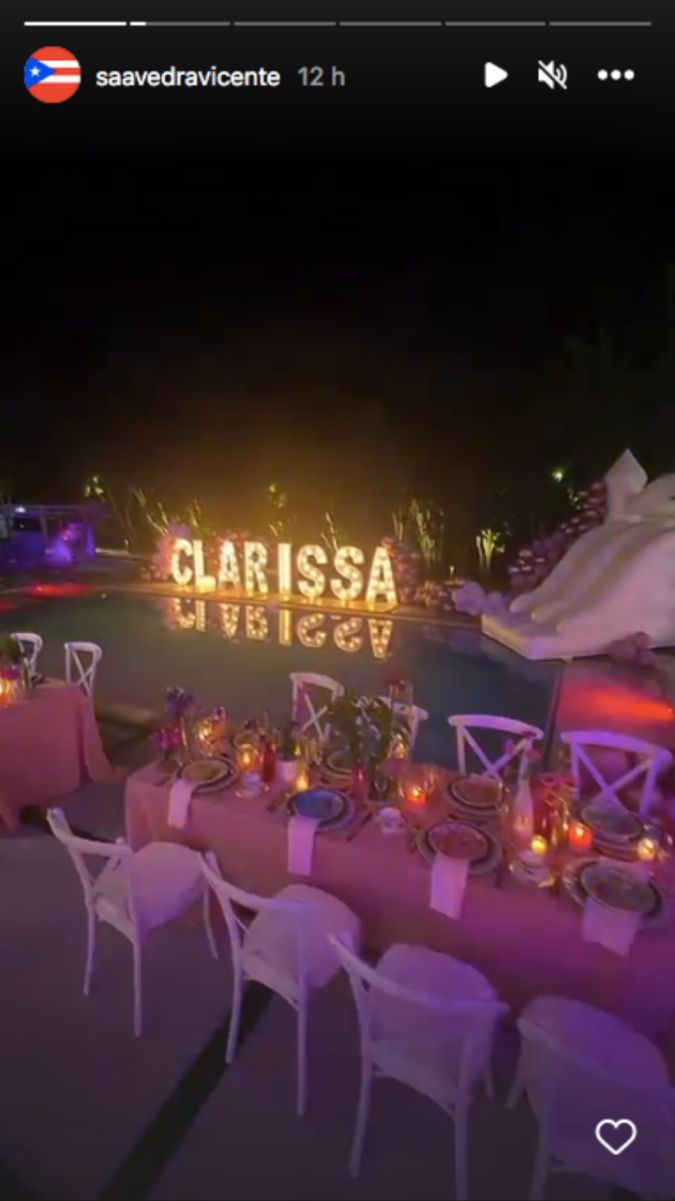 El jardín y el área de piscina lucieron espectaculares durante el cumpleaños de Clarissa Molina (Vicente Saavedra/Instagram)