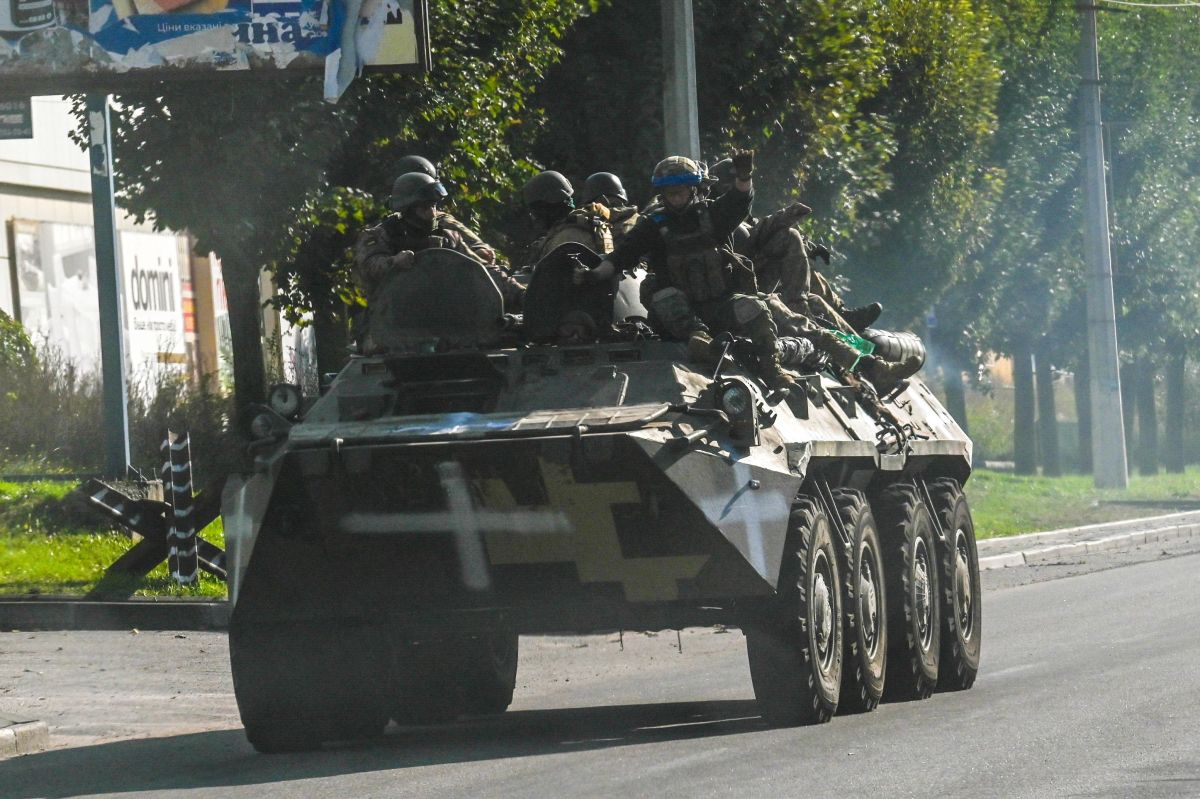 Las fuerzas ucranianas lanzaron un contraataque relámpago a la ciudad de Lyman.