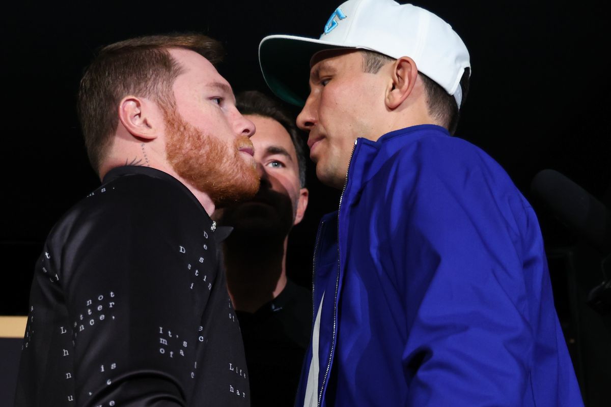 Cara a cara entre el Canelo Álvarez (d) y Gennady Golovkin (i).
