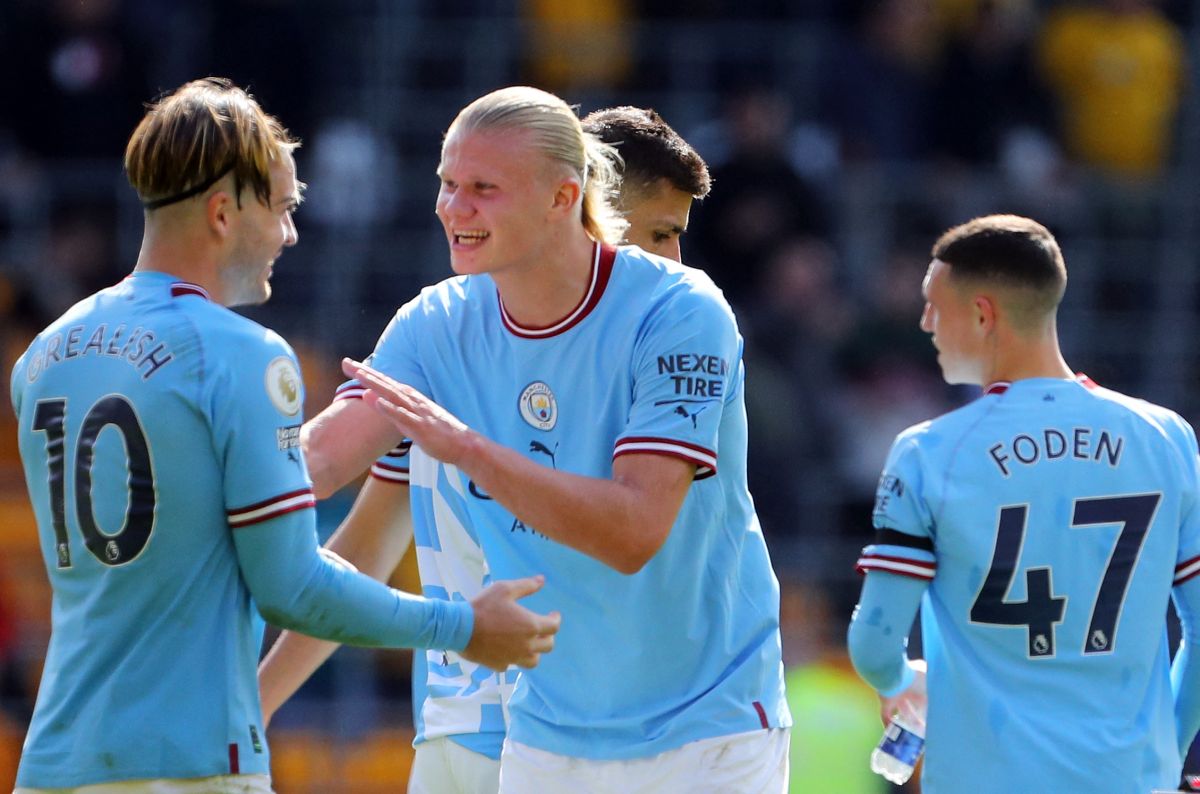El Manchester City celebra un gol en la Premier League.