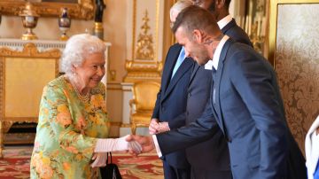 El encuentro de David Beckham con la Reina Isabel II.