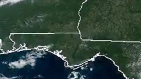 El Servicio Meteorológico Nacional adelanta sobre tormentas, inundaciones y tornados en Florida.