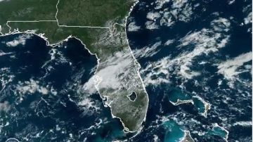El Servicio Meteorológico Nacional adelanta sobre tormentas, inundaciones y tornados en Florida.