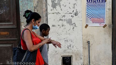 La represión política había provocado la revolución de Castro, pero mucho permaneció igual bajo el nuevo régimen.