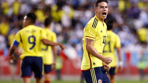 James Rodríguez abrió la goleada para los cafeteros.