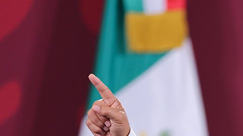 AMLO dice que Julian Assange es un “Quijote de la libertad de expresión” y no merece estar en la cárcel
