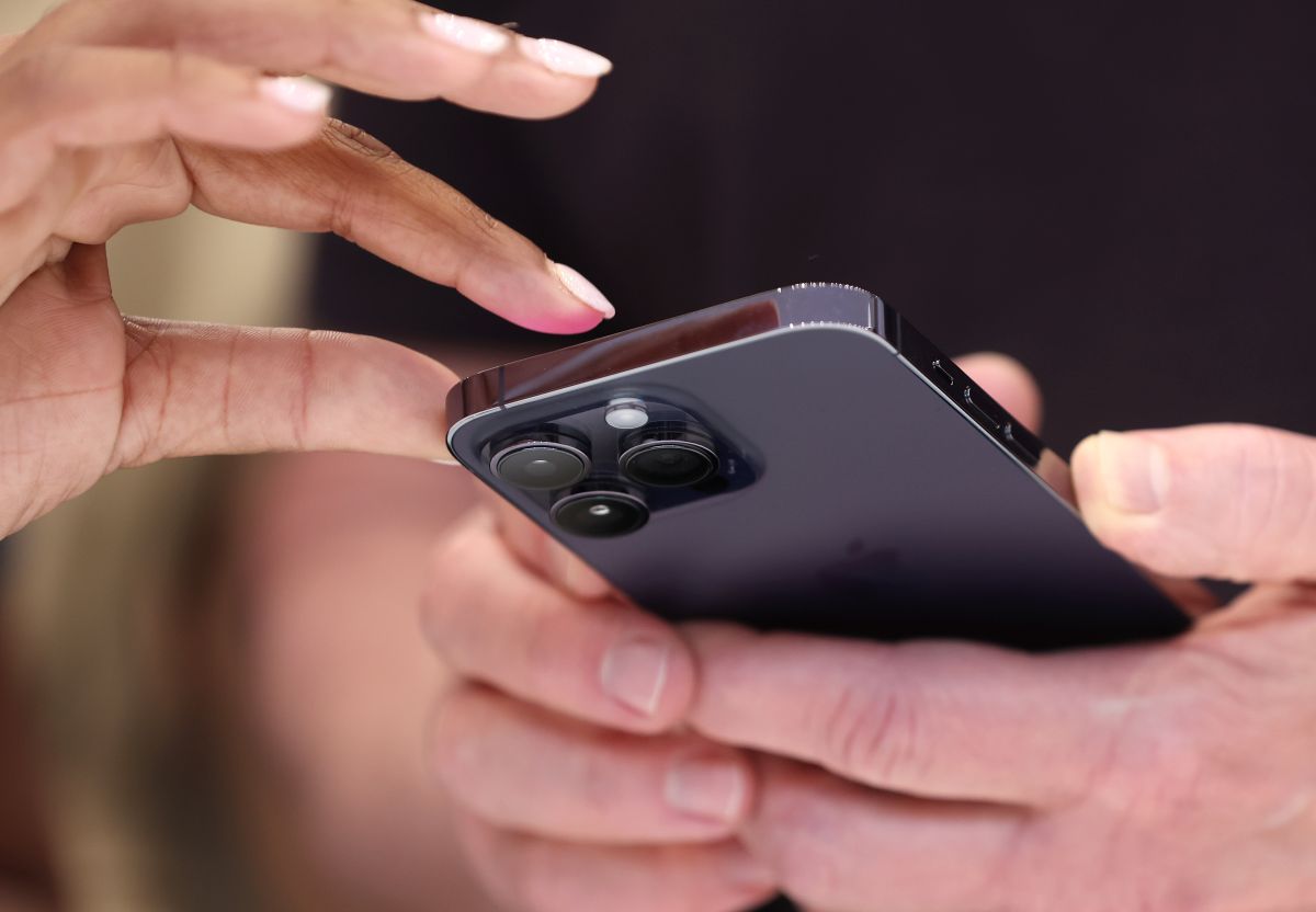 SOS Emergency permite a los usuarios de Apple conectar su iPhone 14 a un satélite para enviar mensajes de emergencia a las autoridades
