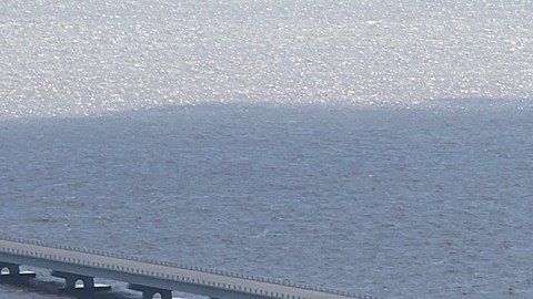 Partes de Sanibel Causeway fueron arrastradas con secciones del puente al paso del huracán Ian en el condado de Lee.