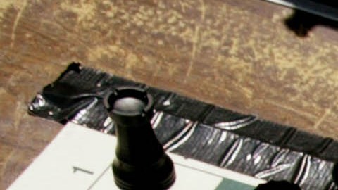 En 1972, se convirtió en el primer campeón mundial de ajedrez nacido en Estados Unidos después de derrotar a Boris Spassky.