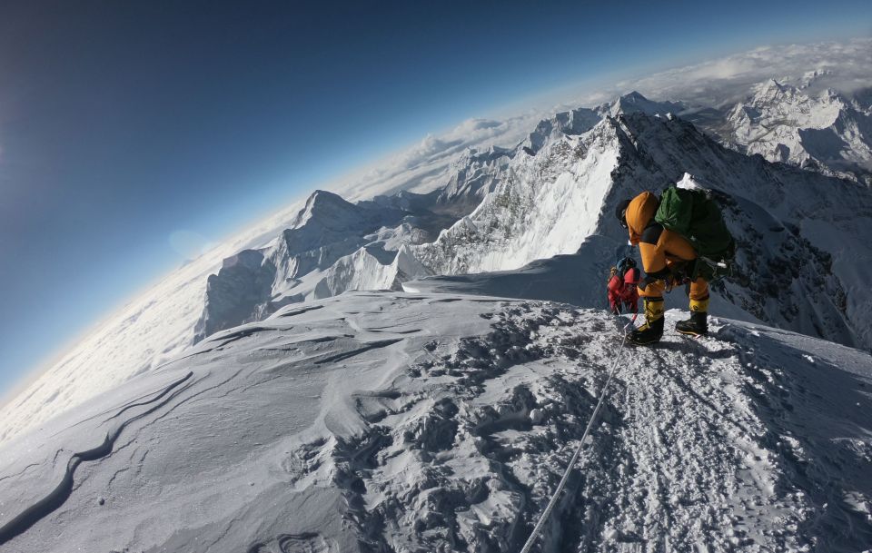 Renowned American mountaineer disappears after falling from the Manaslu mountain in the Himalayas, the eighth highest in the world