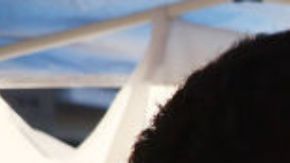 Hombre perdió su piercing, lo encontró cinco años después en su pulmón tras diagnóstico de neumonía