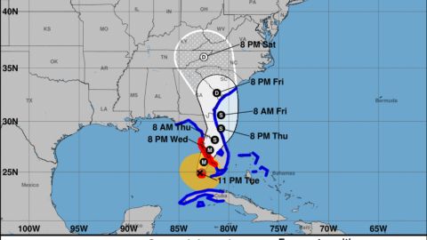 El gráfico muestra la posible trayectoria del huracán Ian a las 11 p.m. EDT del 27 de septiembre.