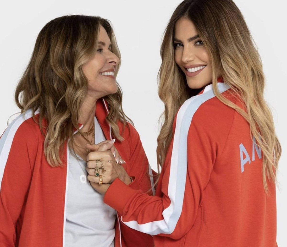 Gaby Espino junto a Alina Villasante