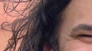 Mario Cimarro junto a su pareja y madre de su hija