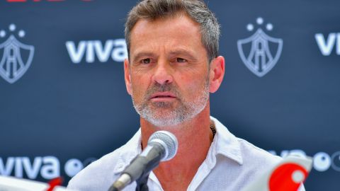 El entrenador dejará su puesto a final de temporada.