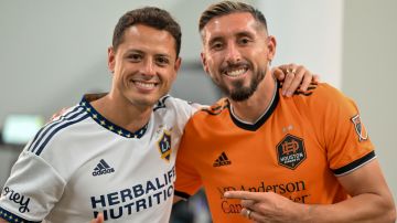 Herrera y Chicharito militan en la MLS.