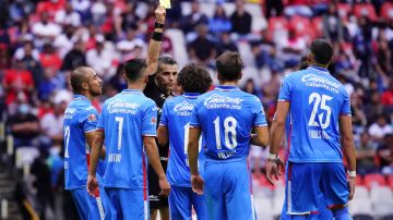 Cruz Azul recibe jugadores para su nuevo duelo de la Liga MX.