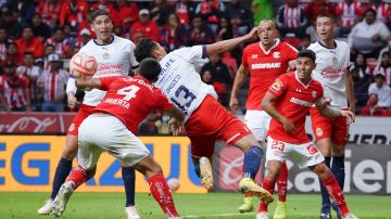 Una polémica jugada manchó 90 minutos de fútbol en México.