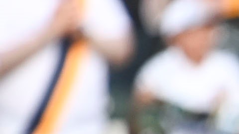 Javier Hernández celebra un gol con el LA Galaxy.