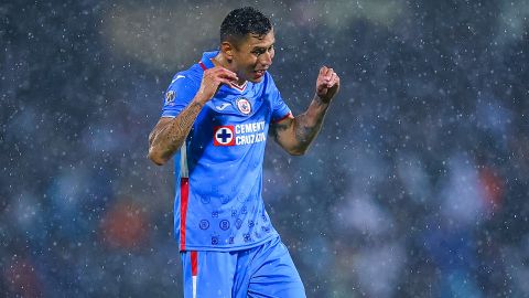 El jugador rompió el silencio y habló sobre la hinchada de Cruz Azul.