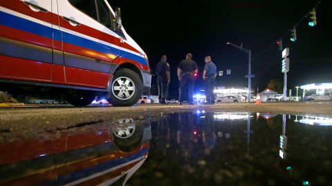 Informante de la policía es violada brutalmente después de que los oficiales la abandonaran durante un fallido operativo encubierto