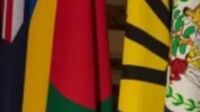 La reina Isabel II durante una reunión de la Mancomunidad de Naciones.