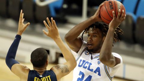 Jalen Hill ex jugador del UCLA falleció a los 22 años.