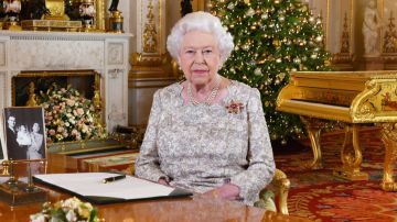 Joven comparte la carta que le envió a la Reina Isabel, la monarca le respondió