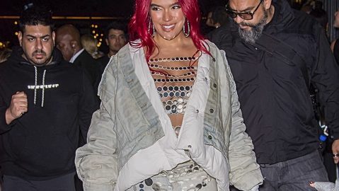 Karol G, cantante colombiana de género urbano en el New York Fashion Week 2022.
