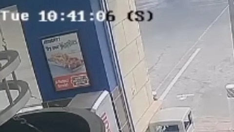Ladrón de autos de Texas mata a tiros a un padre y deja morir a su hijo de 2 años en un auto caliente