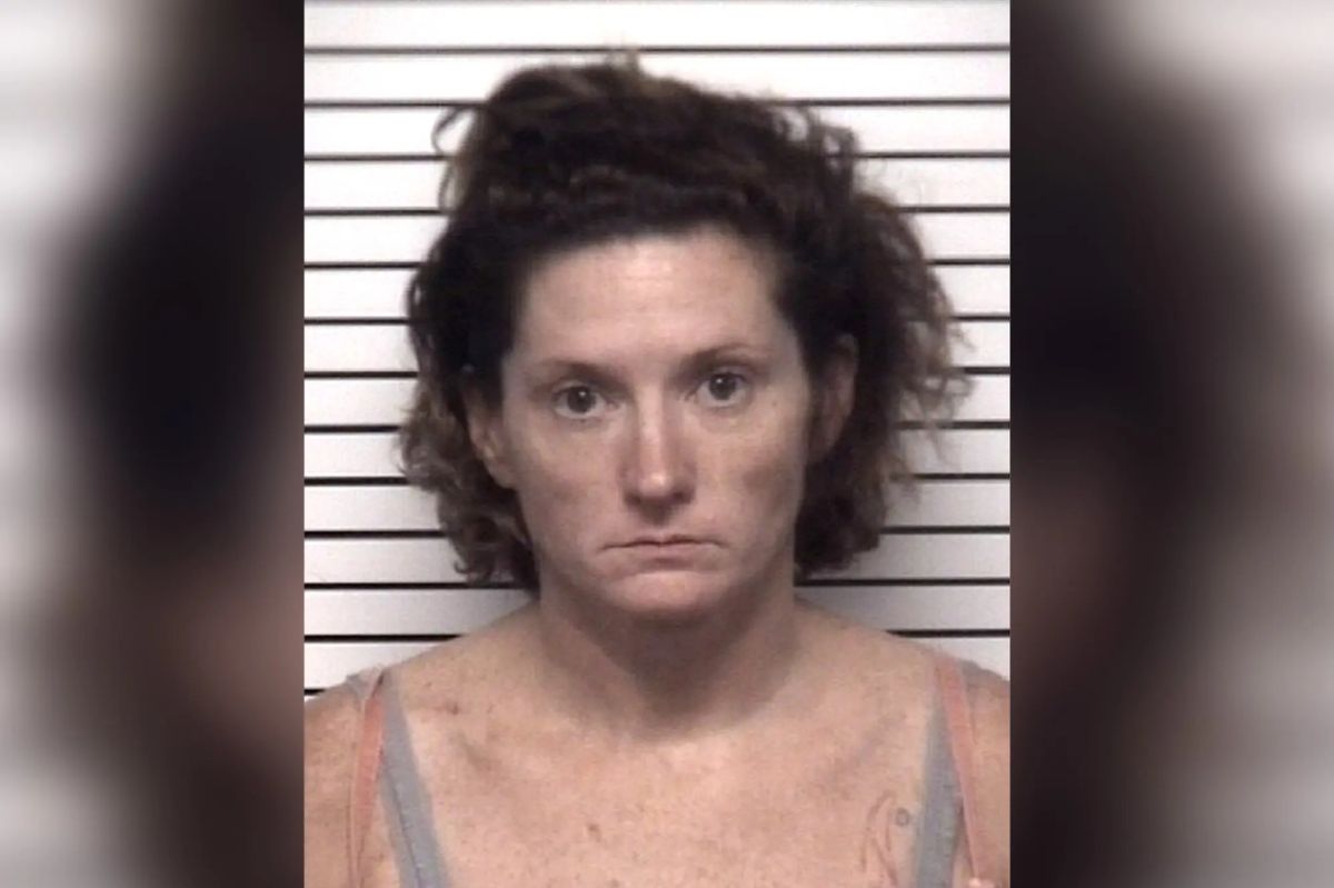 Elizabeth Suzanne Bailey, de 36 años, fue arrestada nuevamente por sostener relaciones sexuales con un menor.