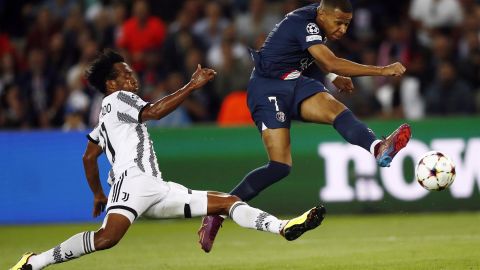 Mbappé anotó dos goles ante la Juventus.