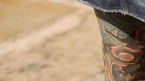 Mujer acusa discriminación por tener toda la cara tatuada No consigo empleo