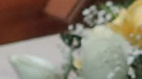 Mujer causa sensación tras celebrar su cumpleaños con temática de funeral