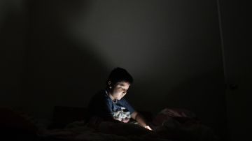 Los niños se pueden llegar a convertir en adictos de las redes sociales