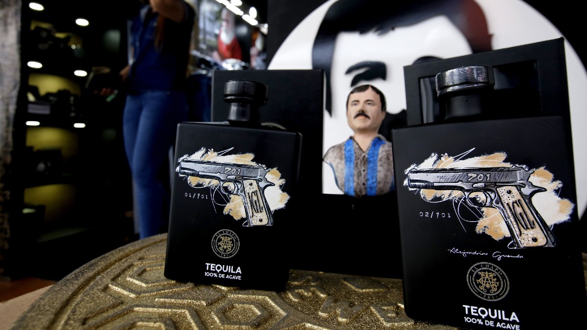 Tienda de Miami vende productos inspirados en Caro Quintero, El Chapo y El  Mencho - La Opinión