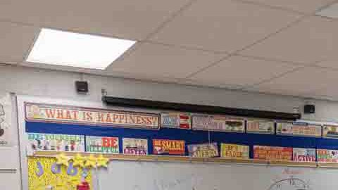 Los docentes exigen salarios más competitivos