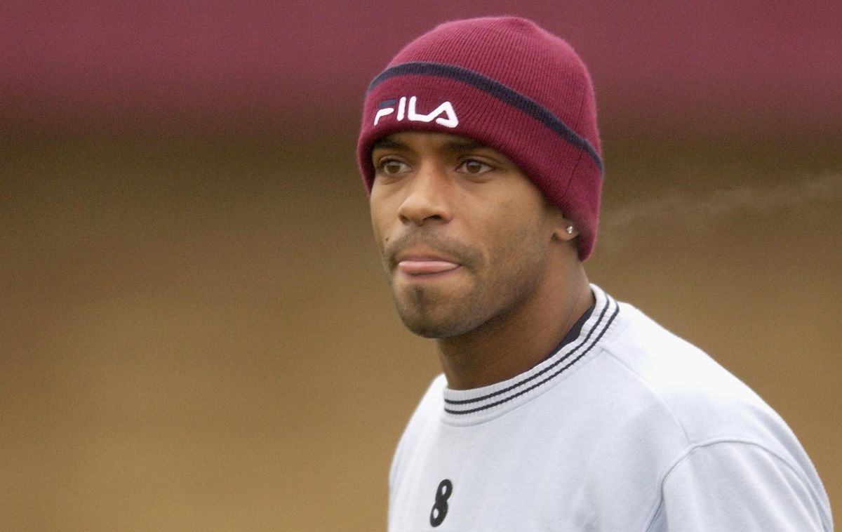 Trevor Sinclair wore the colors of West Ham.