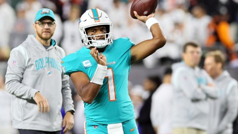 Tua Tagovailoa quarterback de los Dolphins.