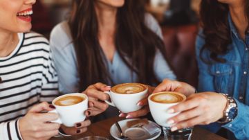 Tres tazas de café al día podrían reducir el riesgo de muerte prematura afirma un nuevo estudio