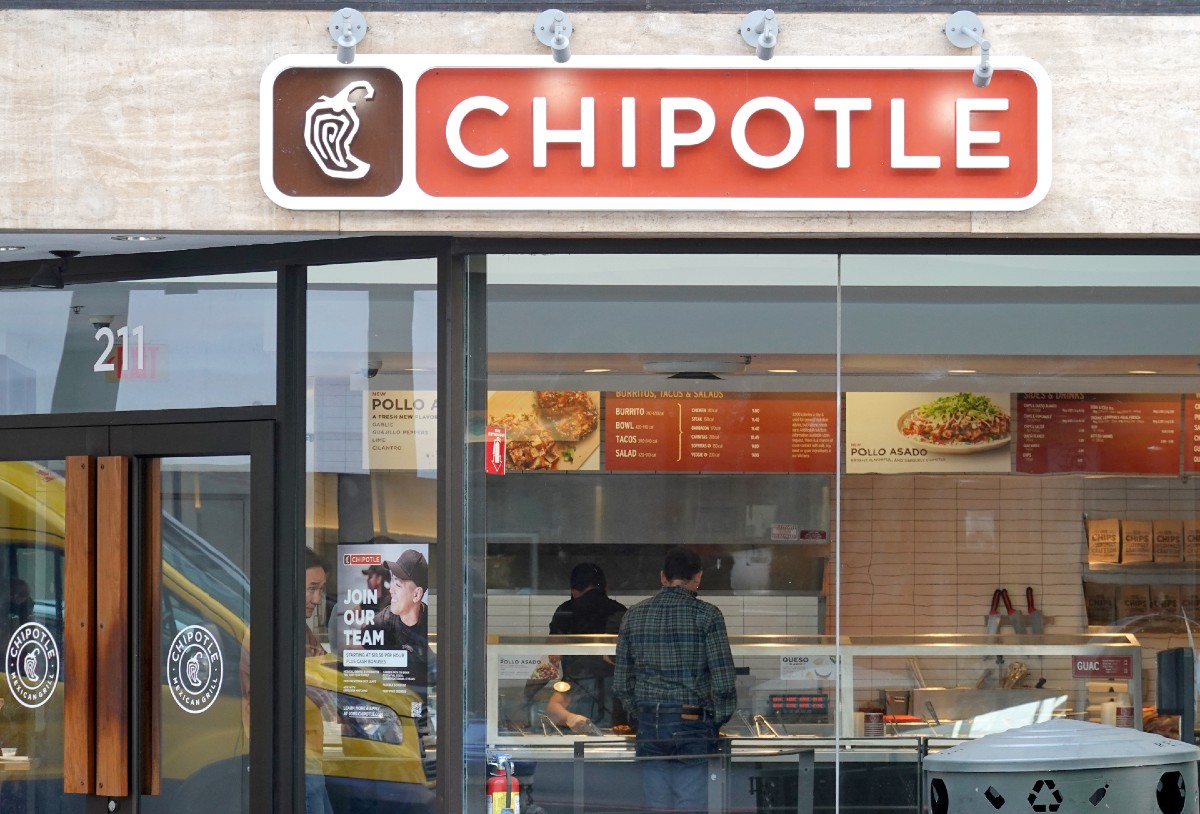 Chipotle teams up with NFL players for new menu items: 'The 88 Club'