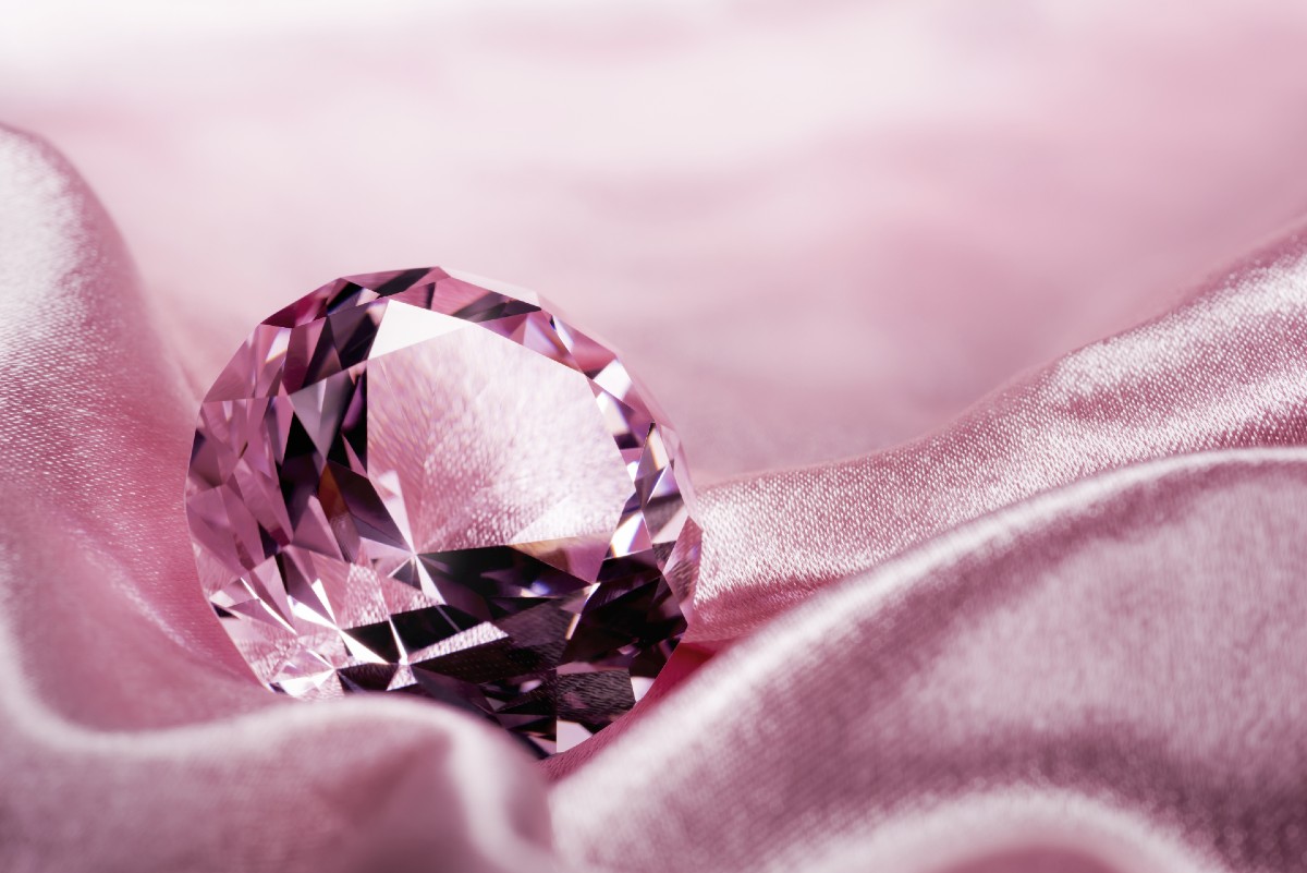 El Williamson Pink Star, con 11,15 quilates, es el segundo diamante rosa vivo más grande que jamás haya aparecido en una subasta.
