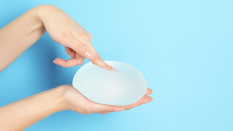 síndrome de ASIA prótesis mamarias