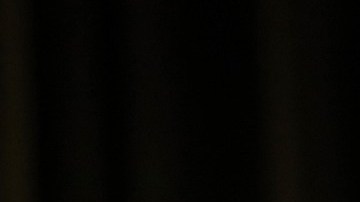 Imagen de Kim Kardashian mientras habla en un evento.