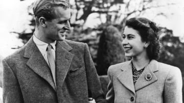 Durante más de 70 años, la reina Isabel II y el príncipe Felipe vivieron un romance que atravesó decenas de momentos históricos.