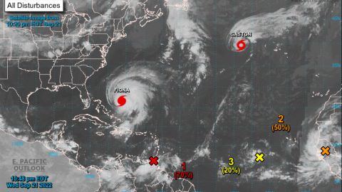 El Centro Nacional de Huracanes está observando al menos 4 disturbios y tormentas en el Atlántico.