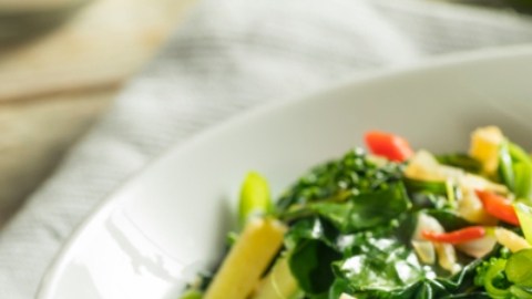 Veganos y vegetarianos se deprimen dos veces más que los carnívoros